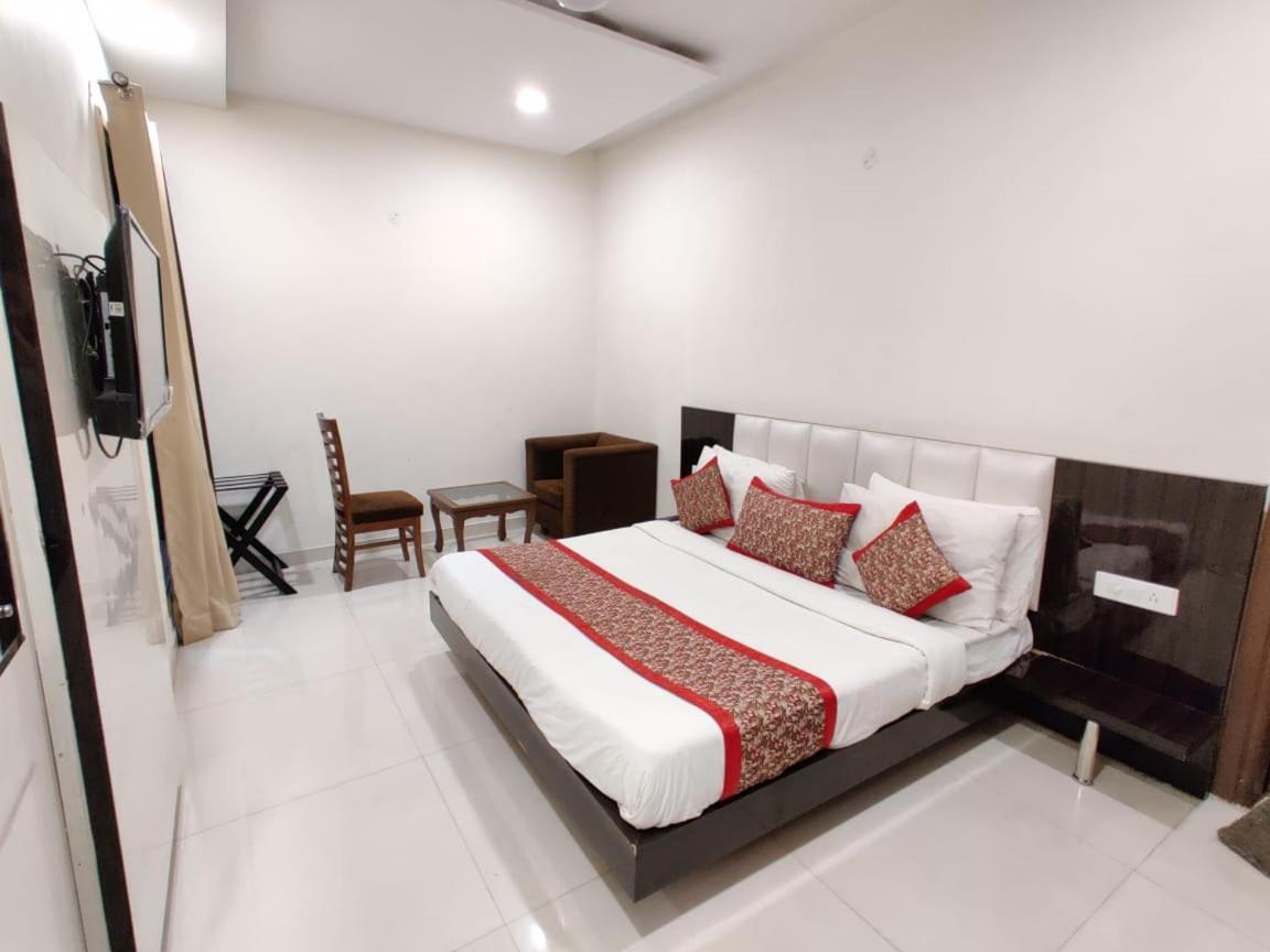 Super Collection O Amritsar Near Railway Station Hotel Ngoại thất bức ảnh